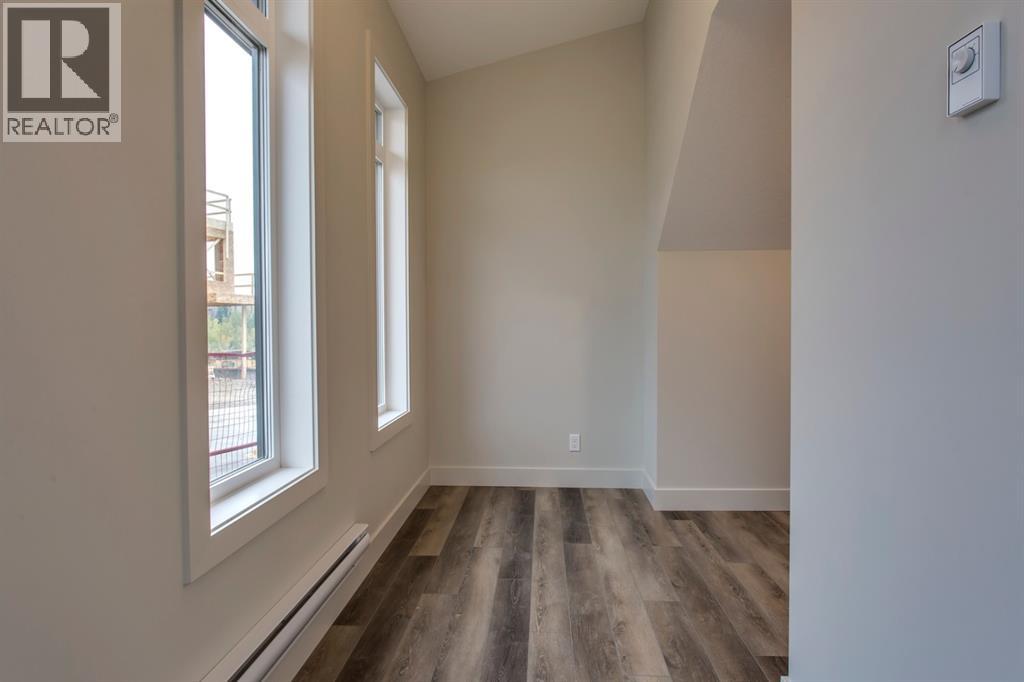 259 Royal Elm Road NW - 5