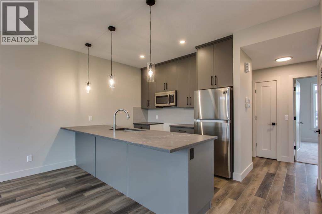 259 Royal Elm Road NW - 11