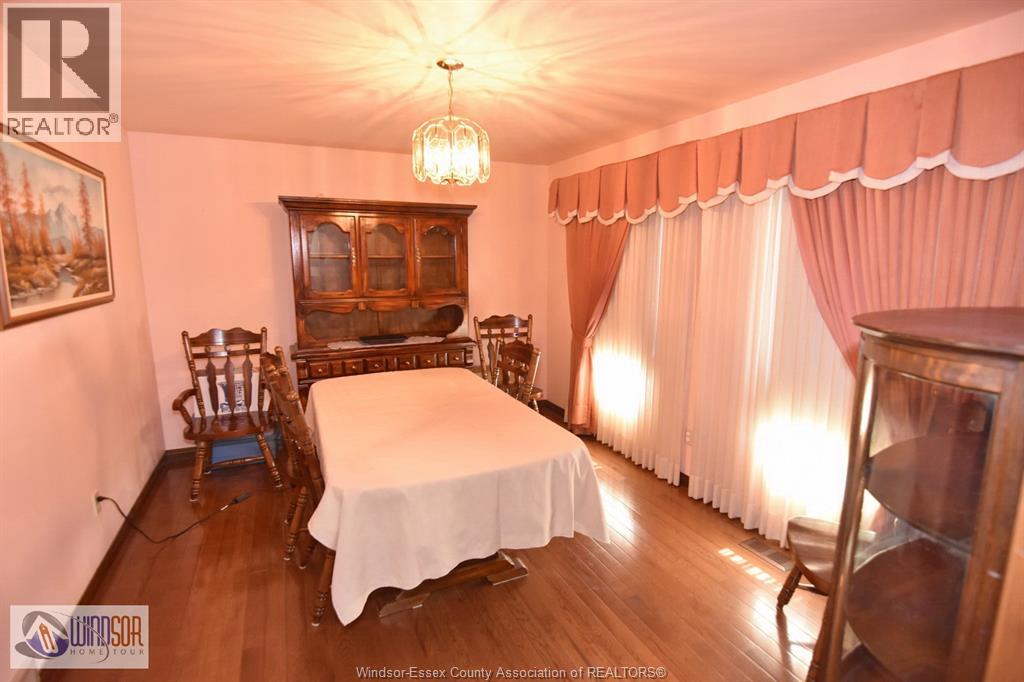 3915 VILLA BORGHESE DRIVE - 11