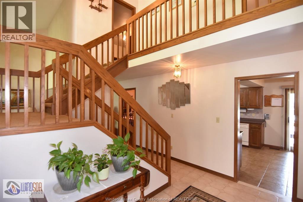 3915 VILLA BORGHESE DRIVE - 3