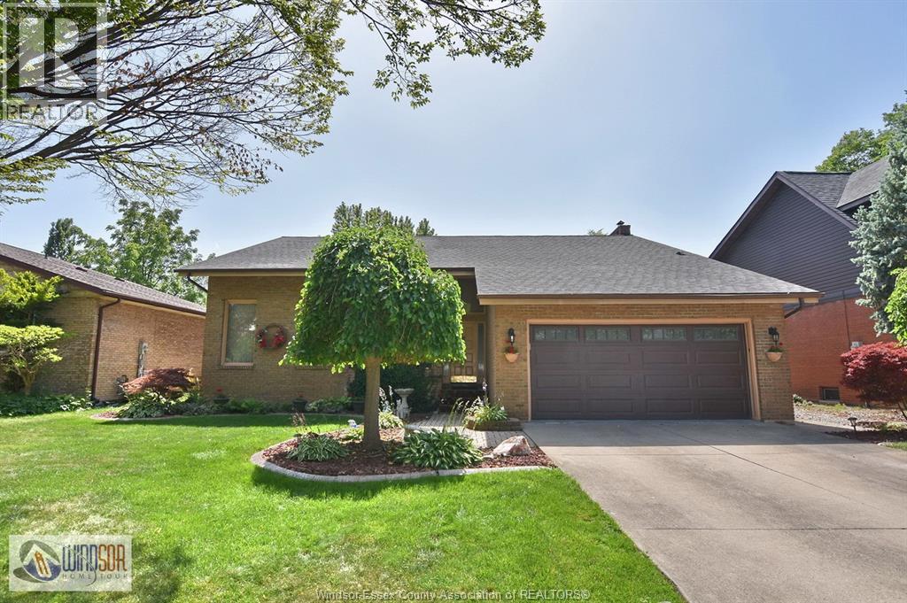 3915 VILLA BORGHESE DRIVE - 1