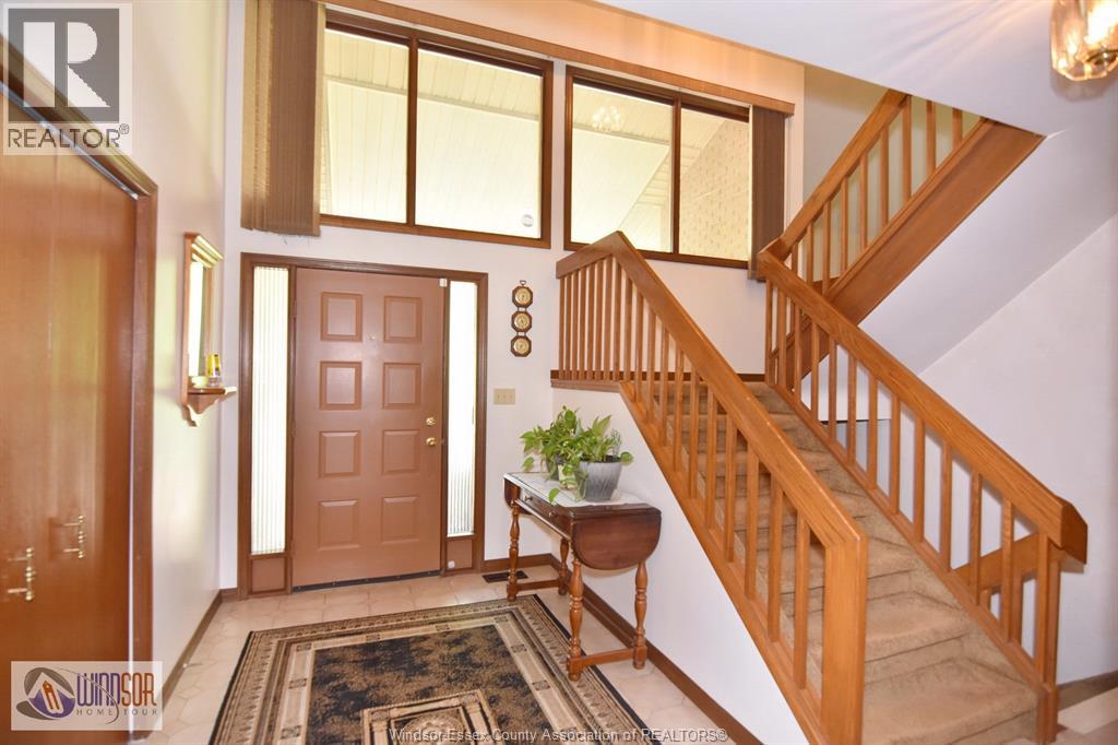 3915 VILLA BORGHESE DRIVE - 2