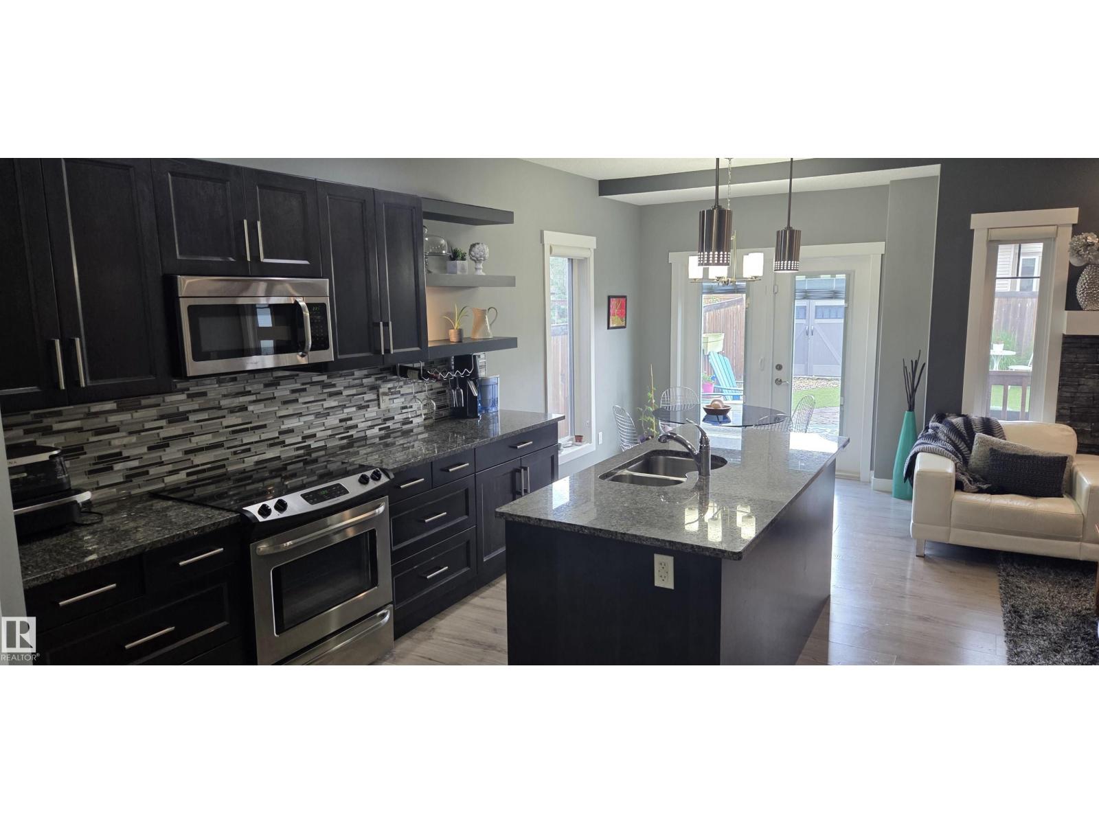 16505 133 ST NW - 4