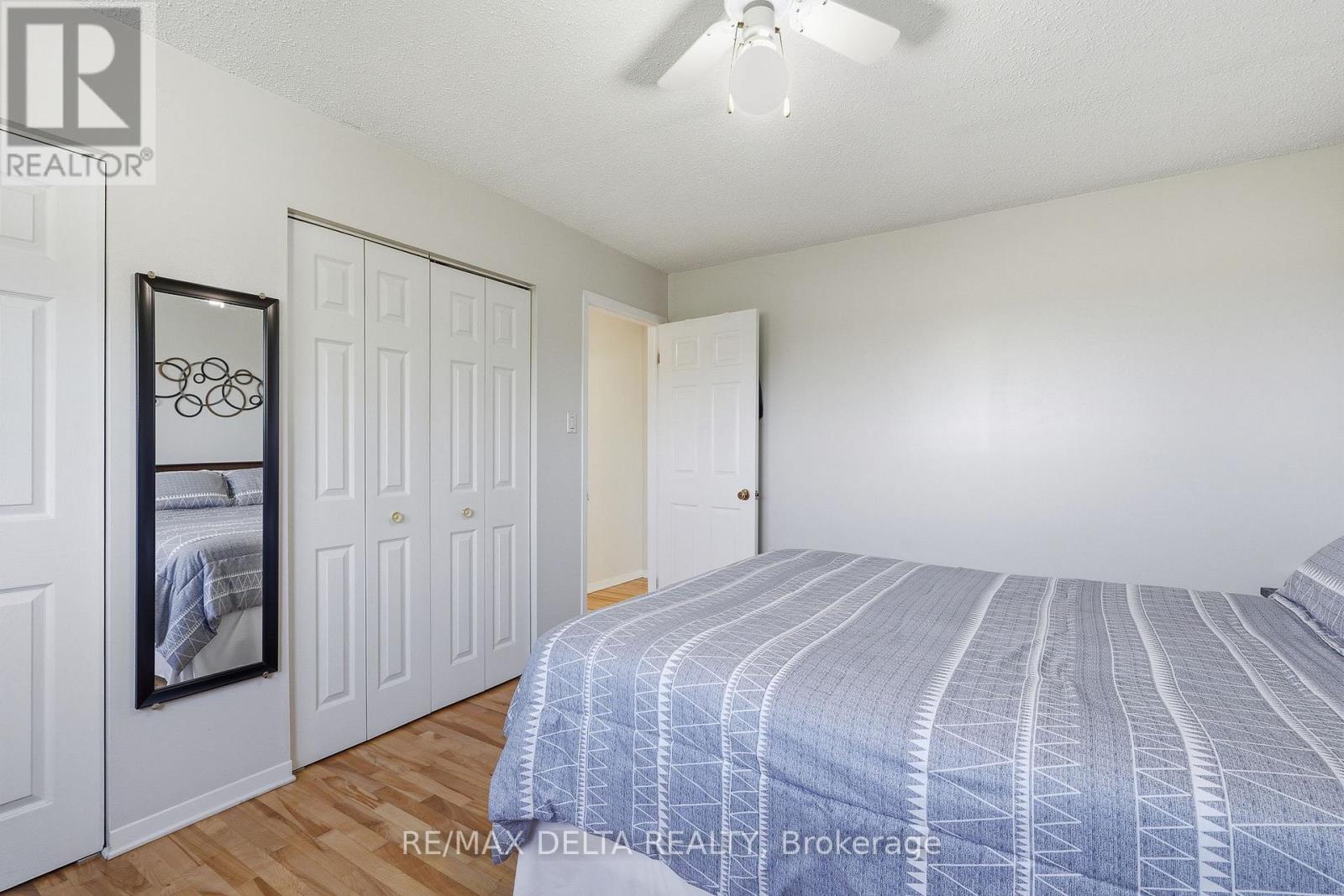 915 ELIZABETH ROAD - Image 16