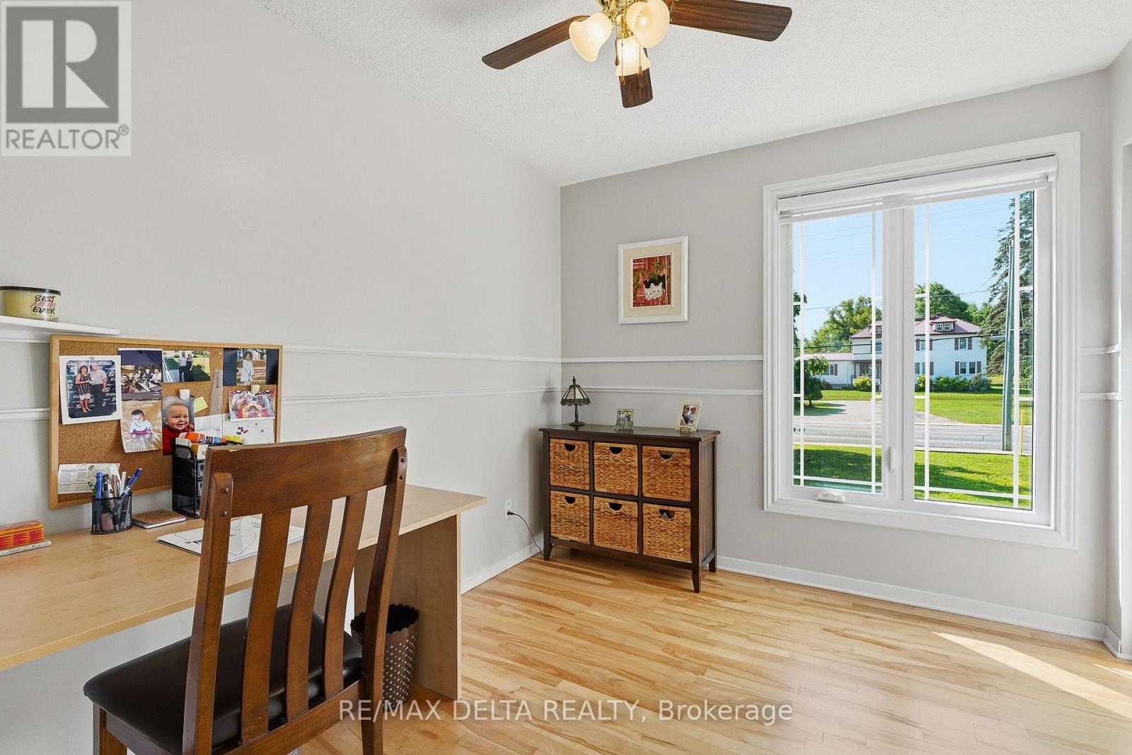 915 ELIZABETH ROAD - Image 18