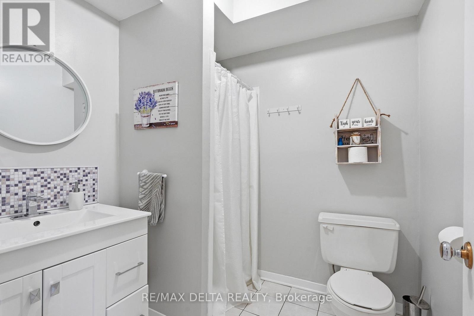 915 ELIZABETH ROAD - Image 25