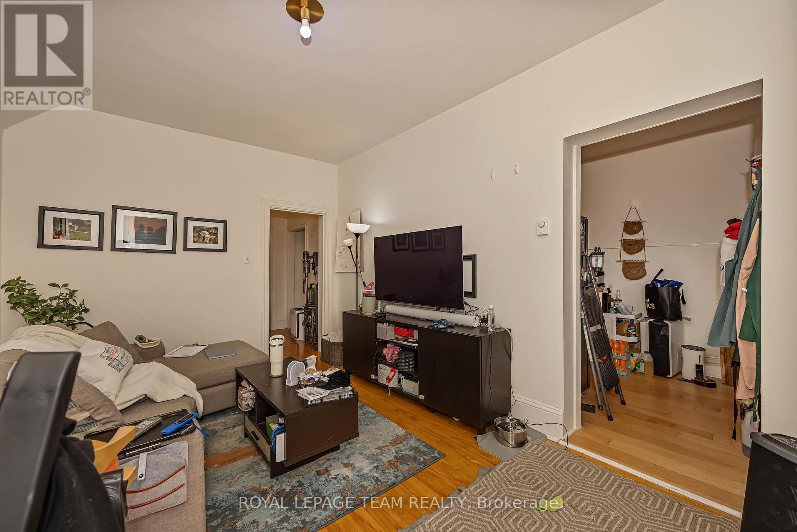 11 SHERBROOKE AVENUE - 33