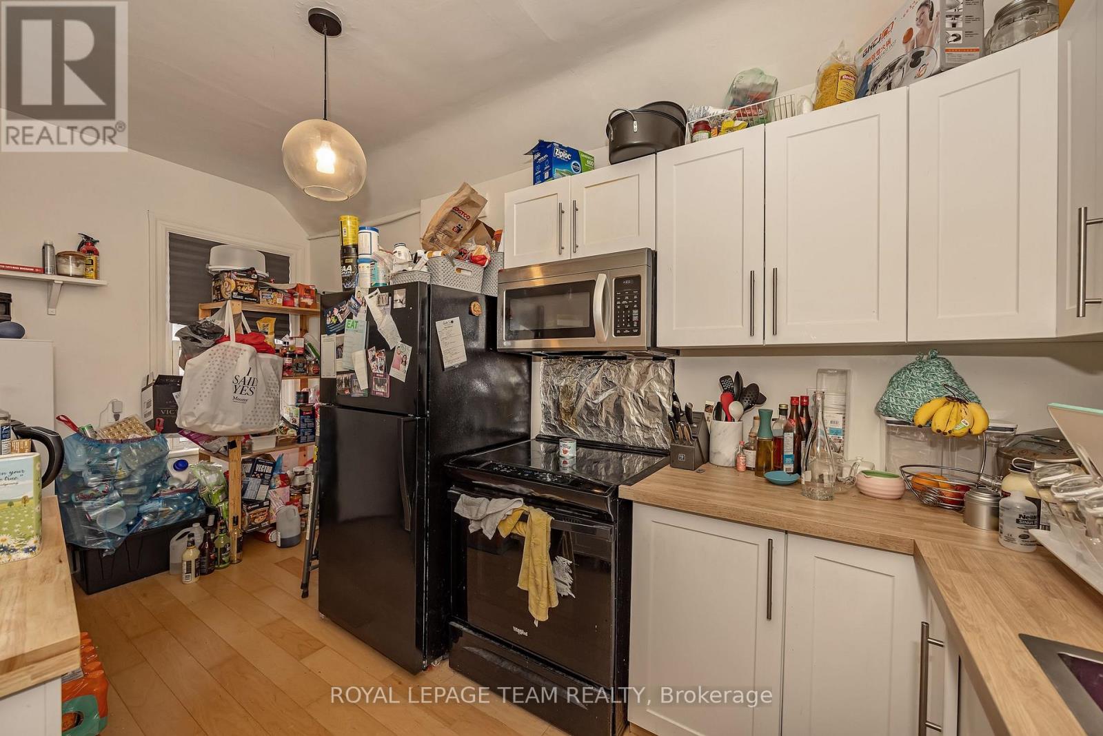 11 SHERBROOKE AVENUE - 34