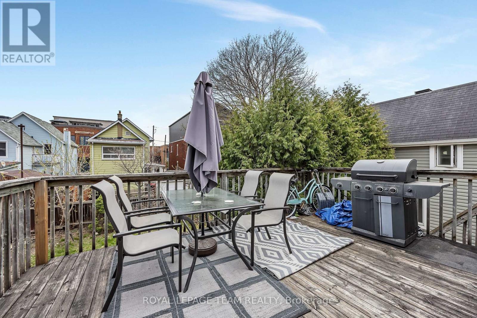 11 SHERBROOKE AVENUE - 46