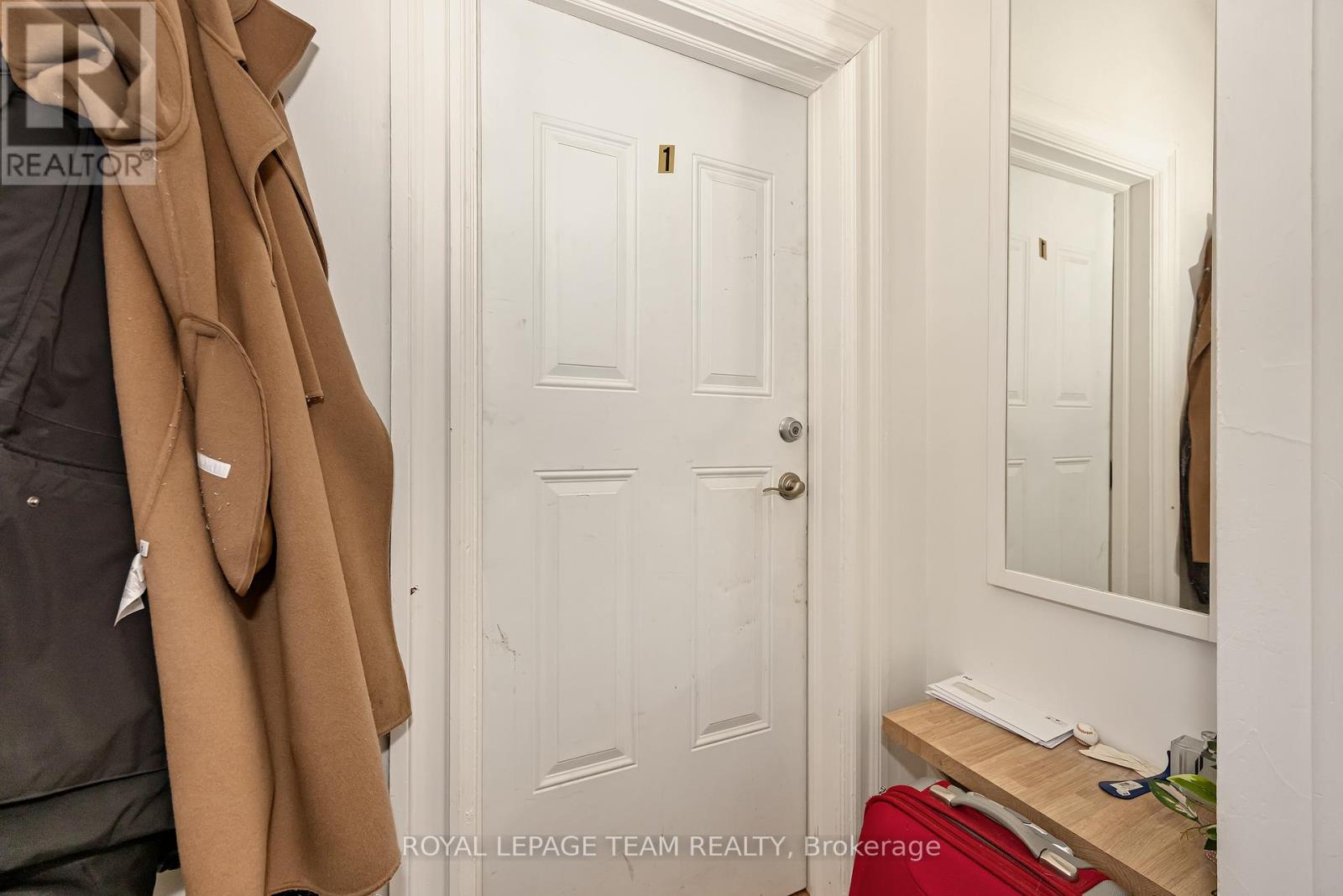 11 SHERBROOKE AVENUE - 5