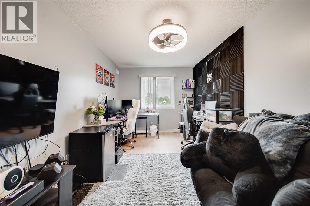 #305 90 MURRAY STREET - 25