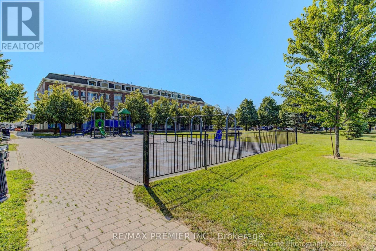#A205 15 CORNELL MEADOWS AVENUE - 26