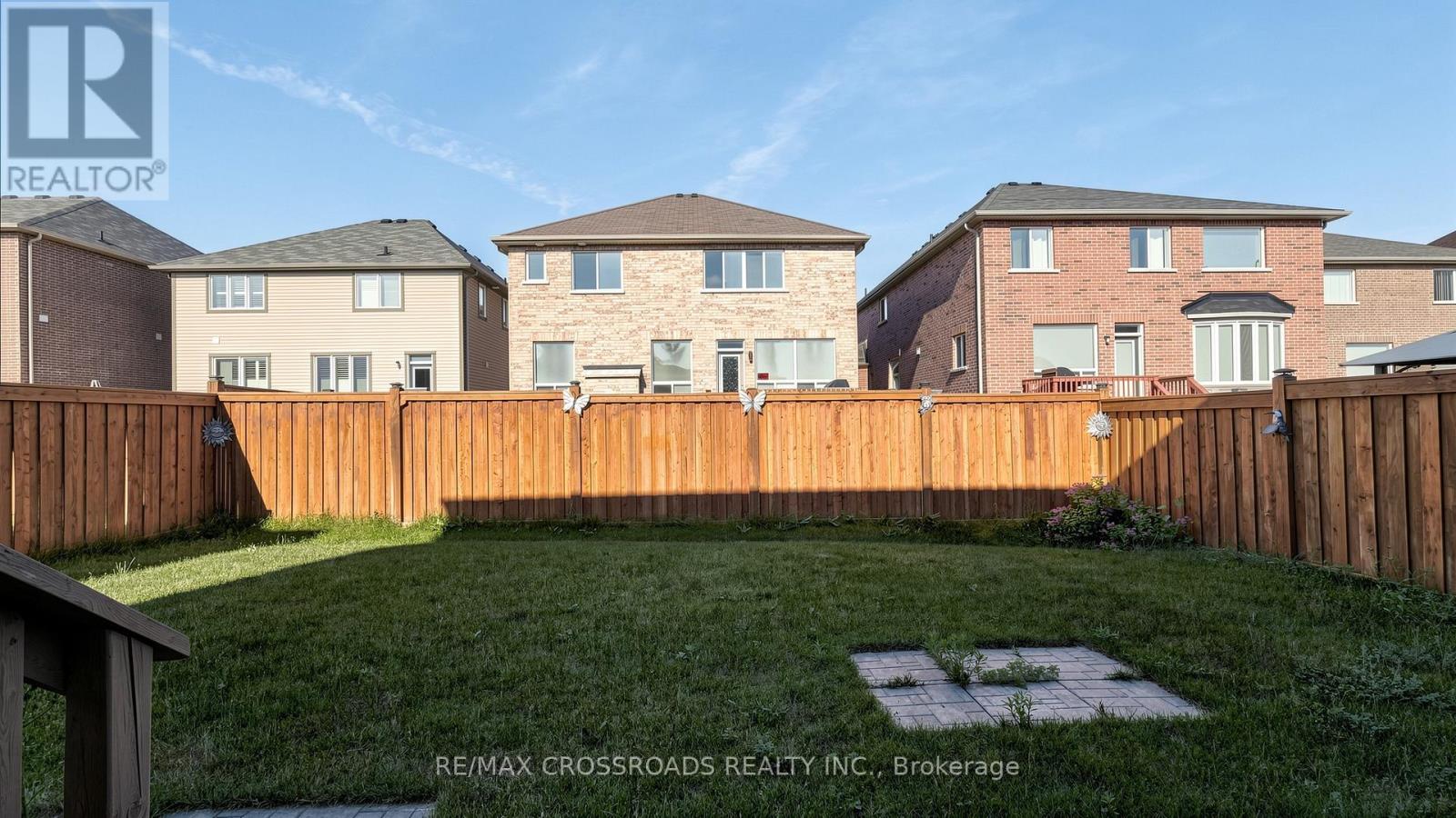 29 LAMPKIN STREET - 42