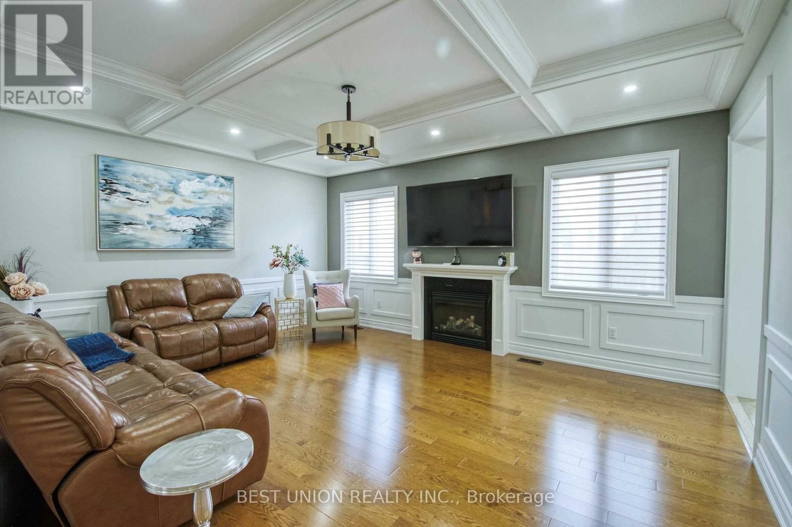 1183 MCTAVISH DRIVE - 10