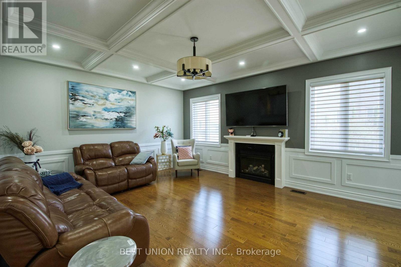 1183 MCTAVISH DRIVE - 12