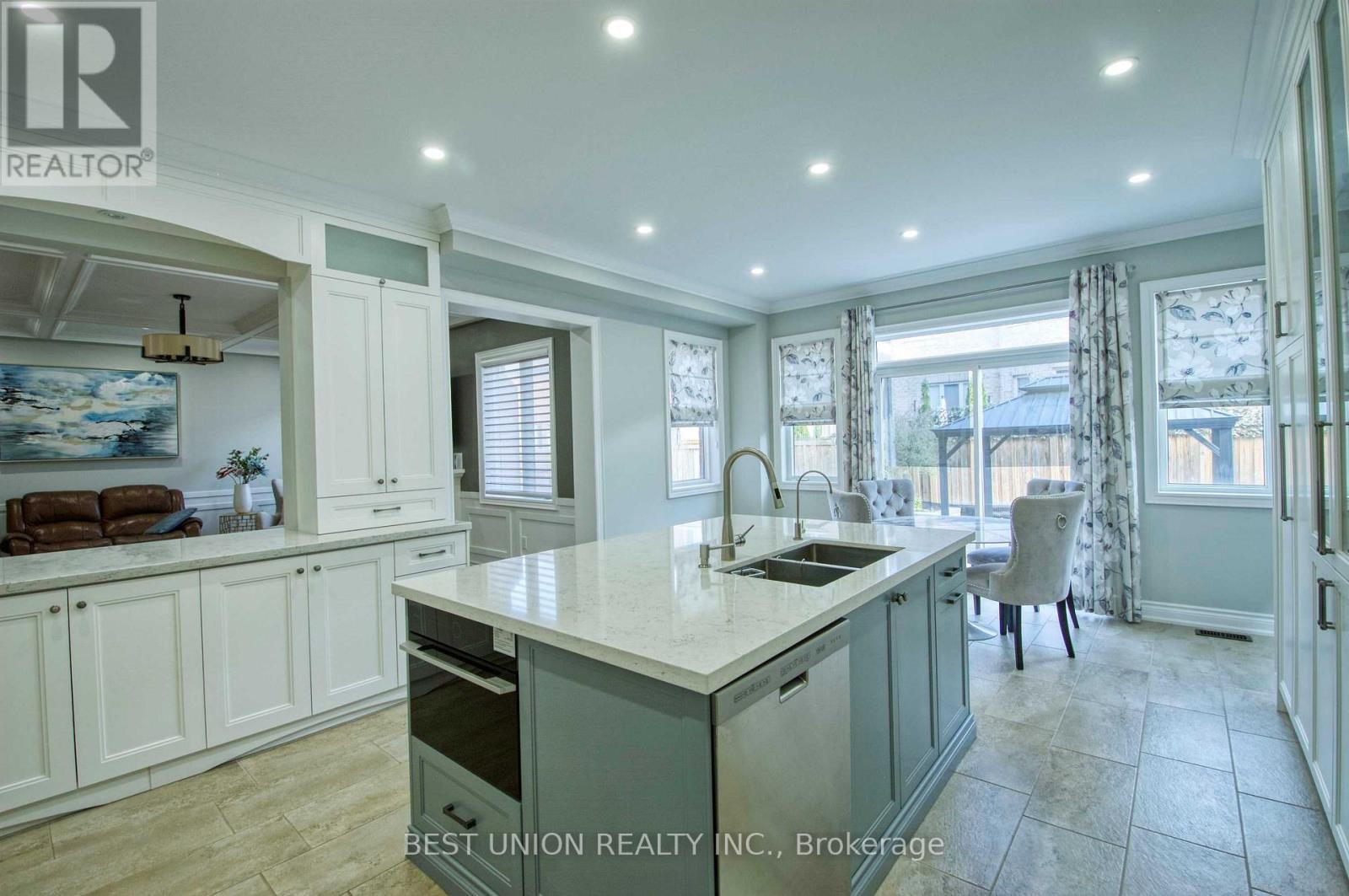 1183 MCTAVISH DRIVE - 20