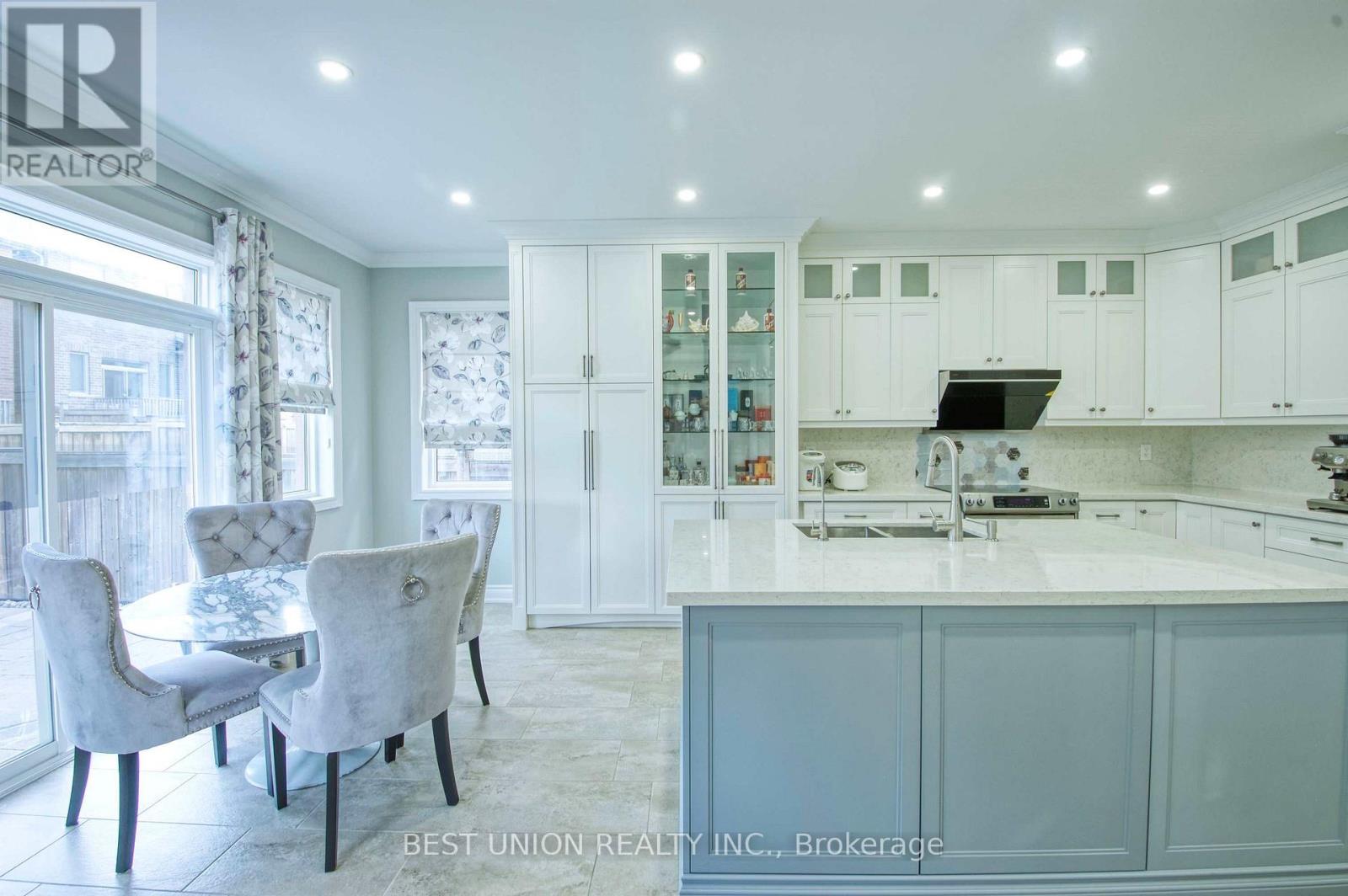 1183 MCTAVISH DRIVE - 23