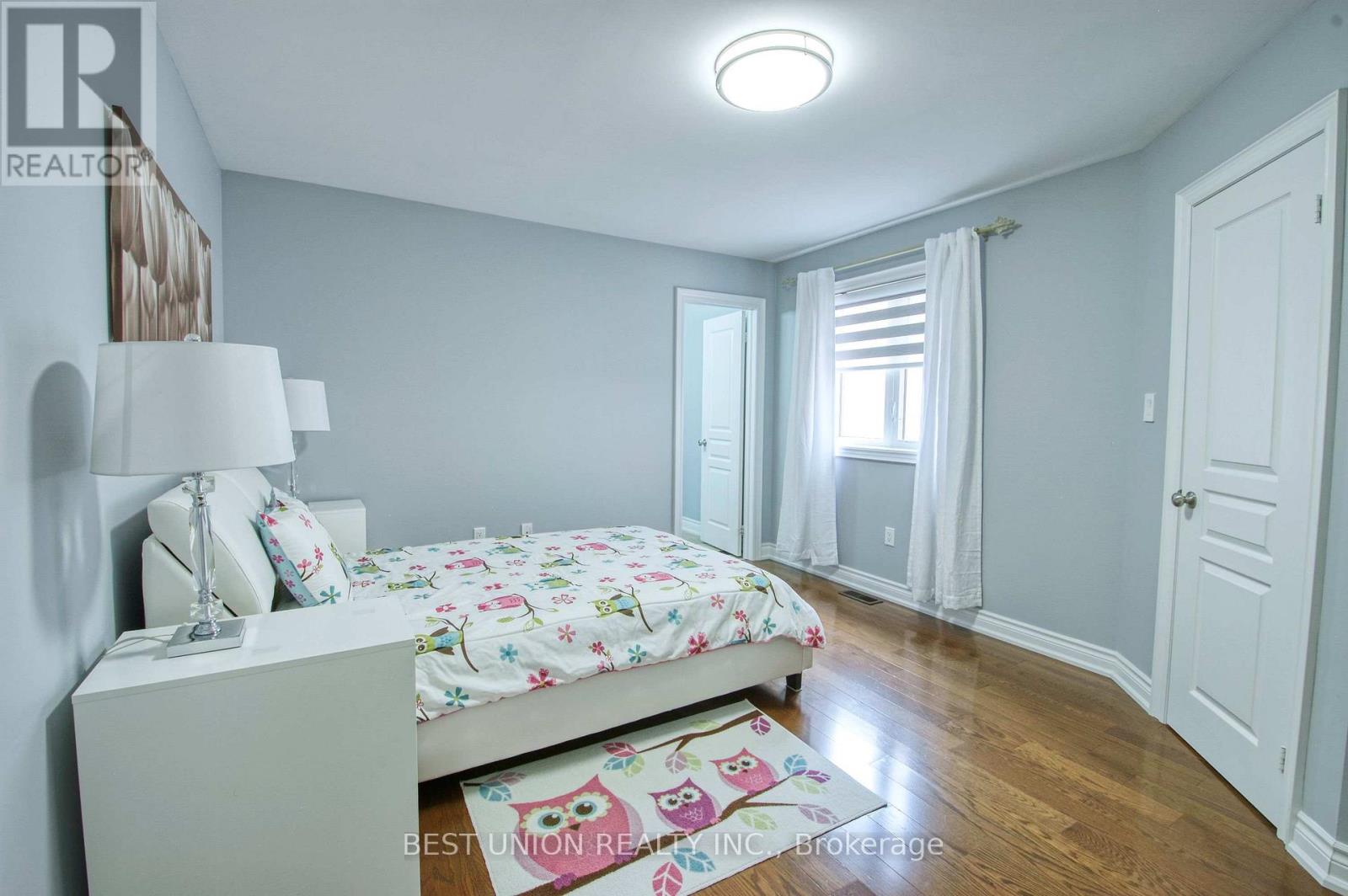 1183 MCTAVISH DRIVE - 40