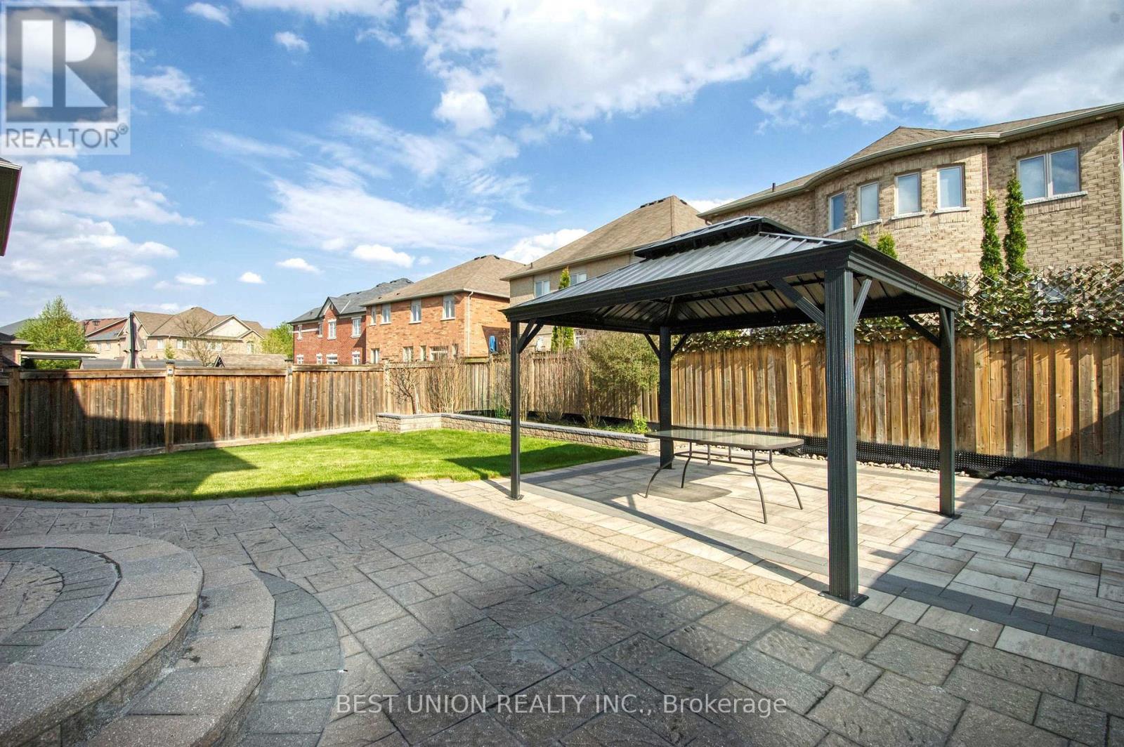 1183 MCTAVISH DRIVE - 48