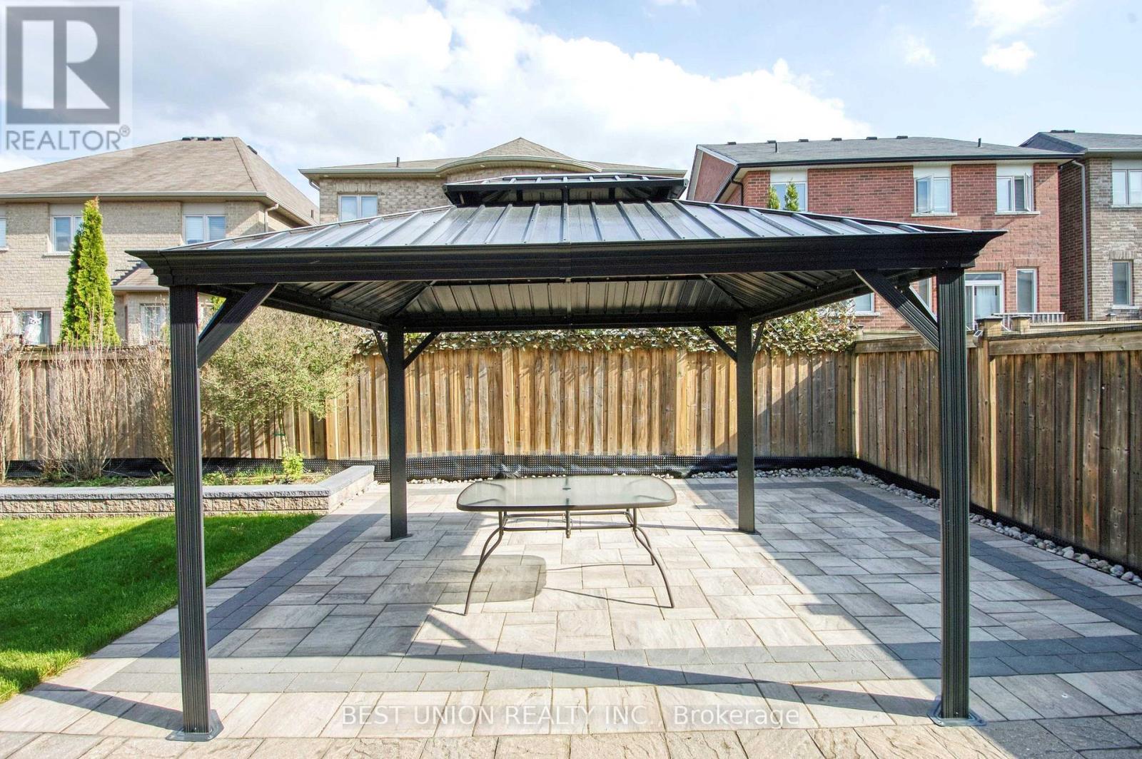 1183 MCTAVISH DRIVE - 49