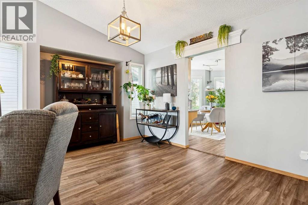 631 Riverside Boulevard NW — photo 12