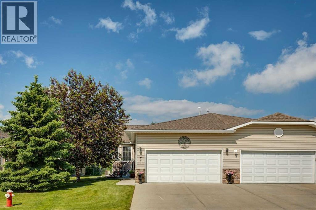 631 Riverside Boulevard NW - photo 2