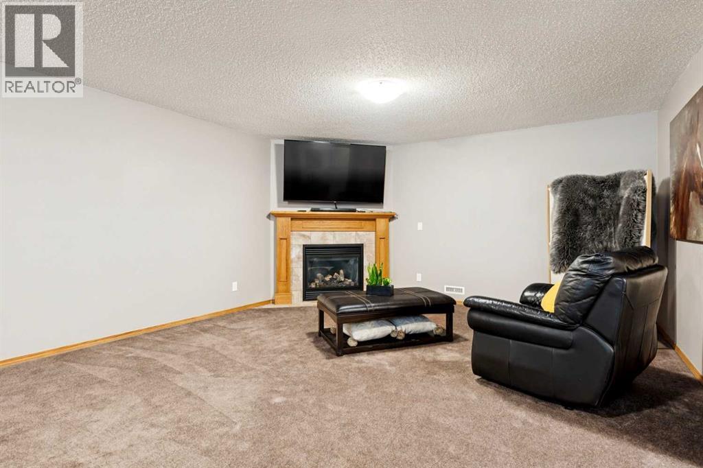 631 Riverside Boulevard NW — photo 30