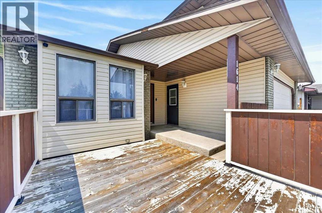 Front deck