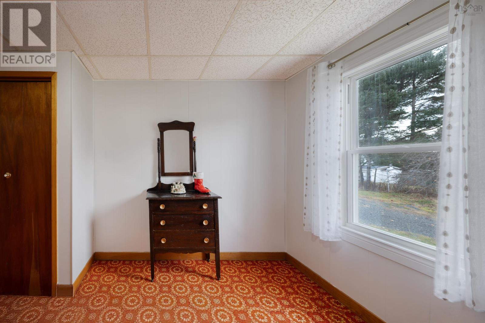 87 Pool Road - 21