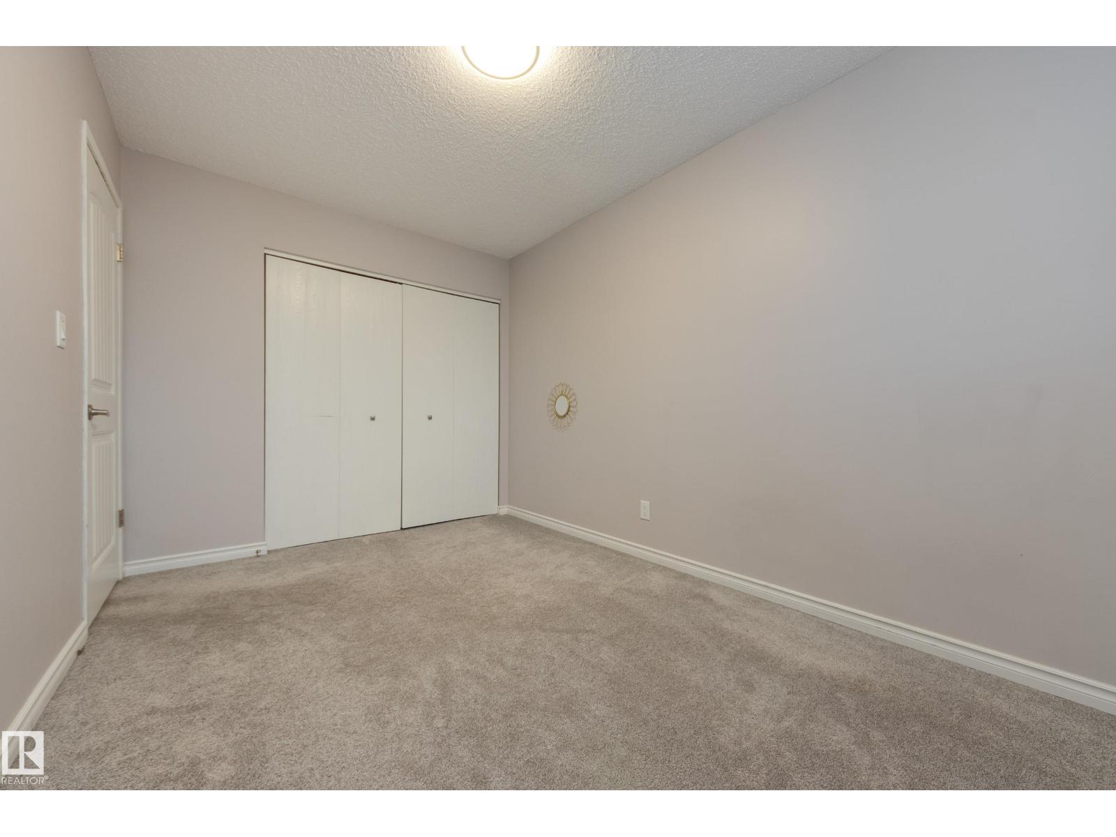 3526 42 AV NW - 21