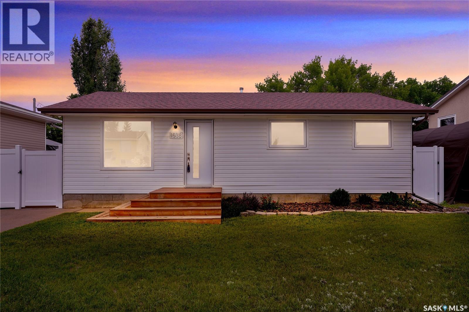 1538 Smith STREET — photo 47