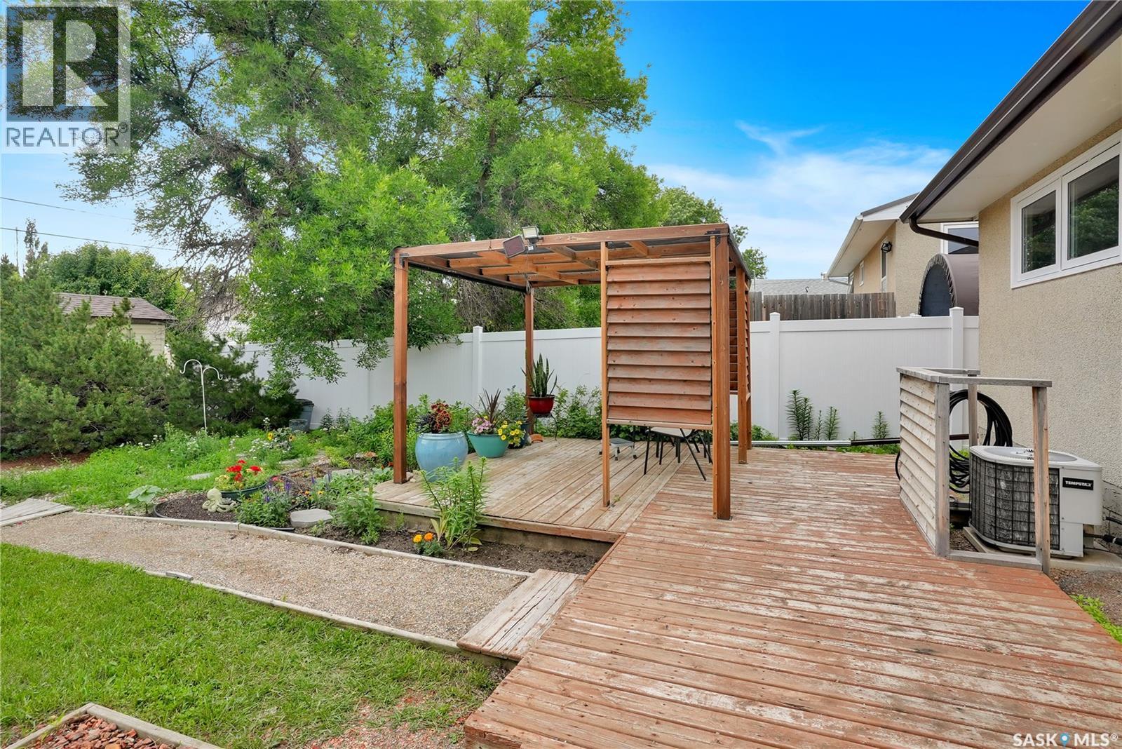 1538 Smith STREET — photo 39