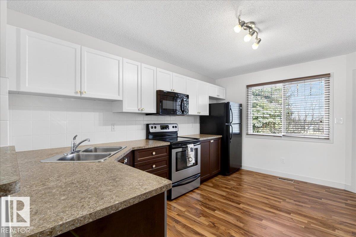 #18 6032 38 AV NW - 16