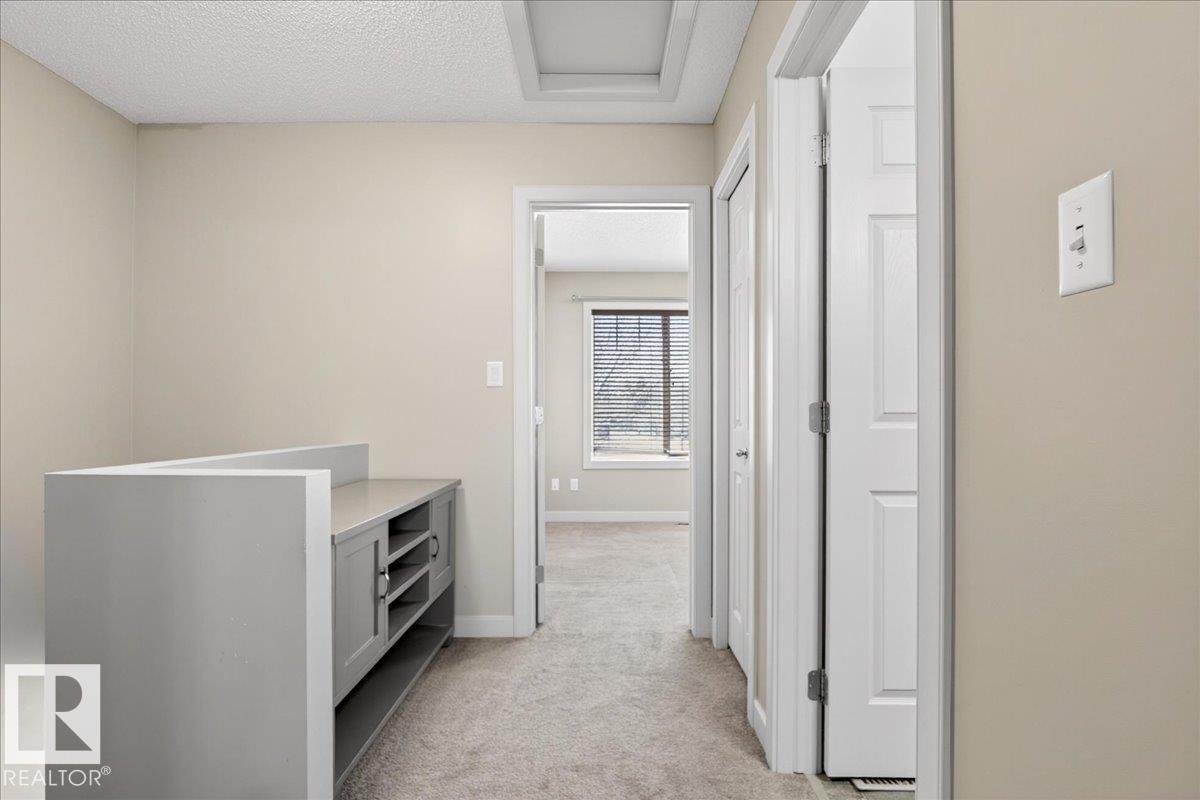 #18 6032 38 AV NW - 22