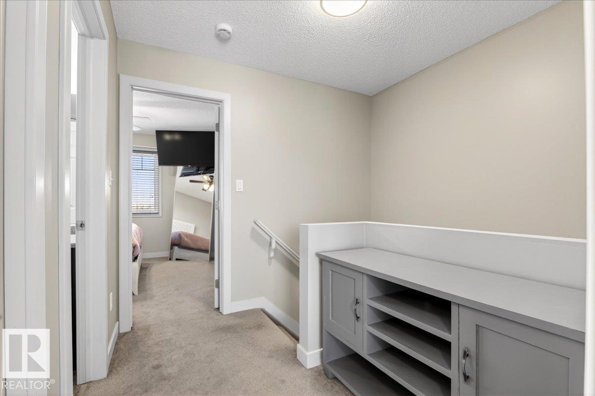 #18 6032 38 AV NW - 23