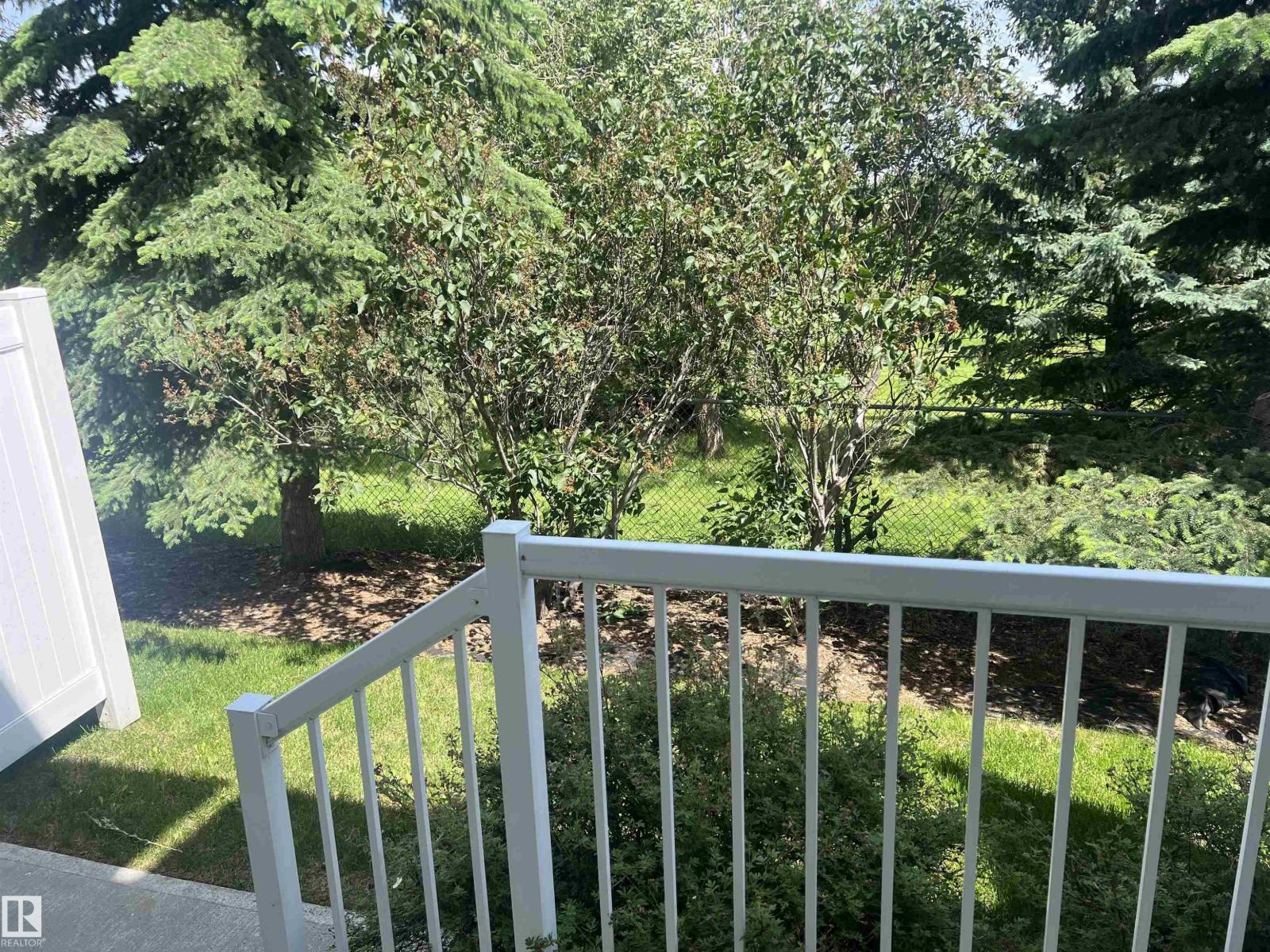 #18 6032 38 AV NW - 5