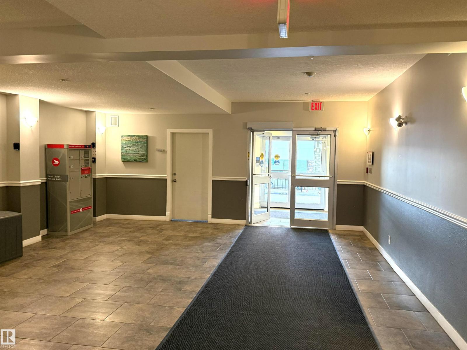 #119 10523 123 ST NW - 18