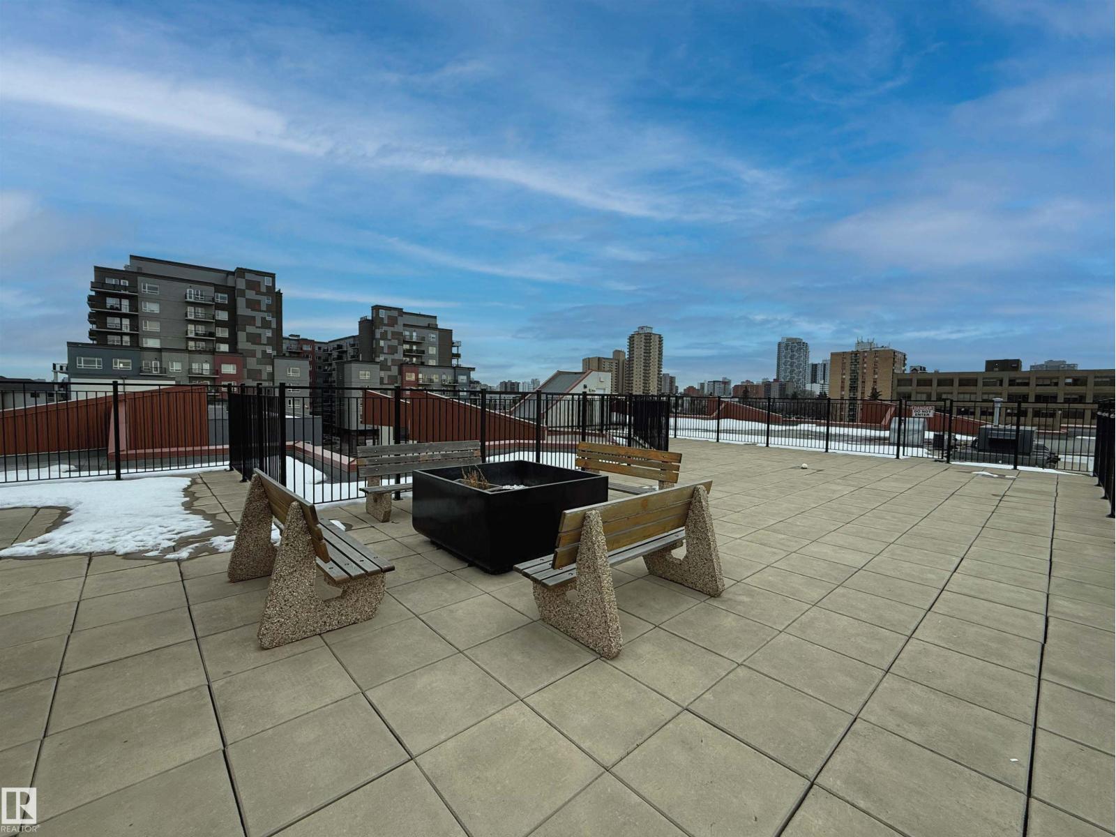 #119 10523 123 ST NW - 21