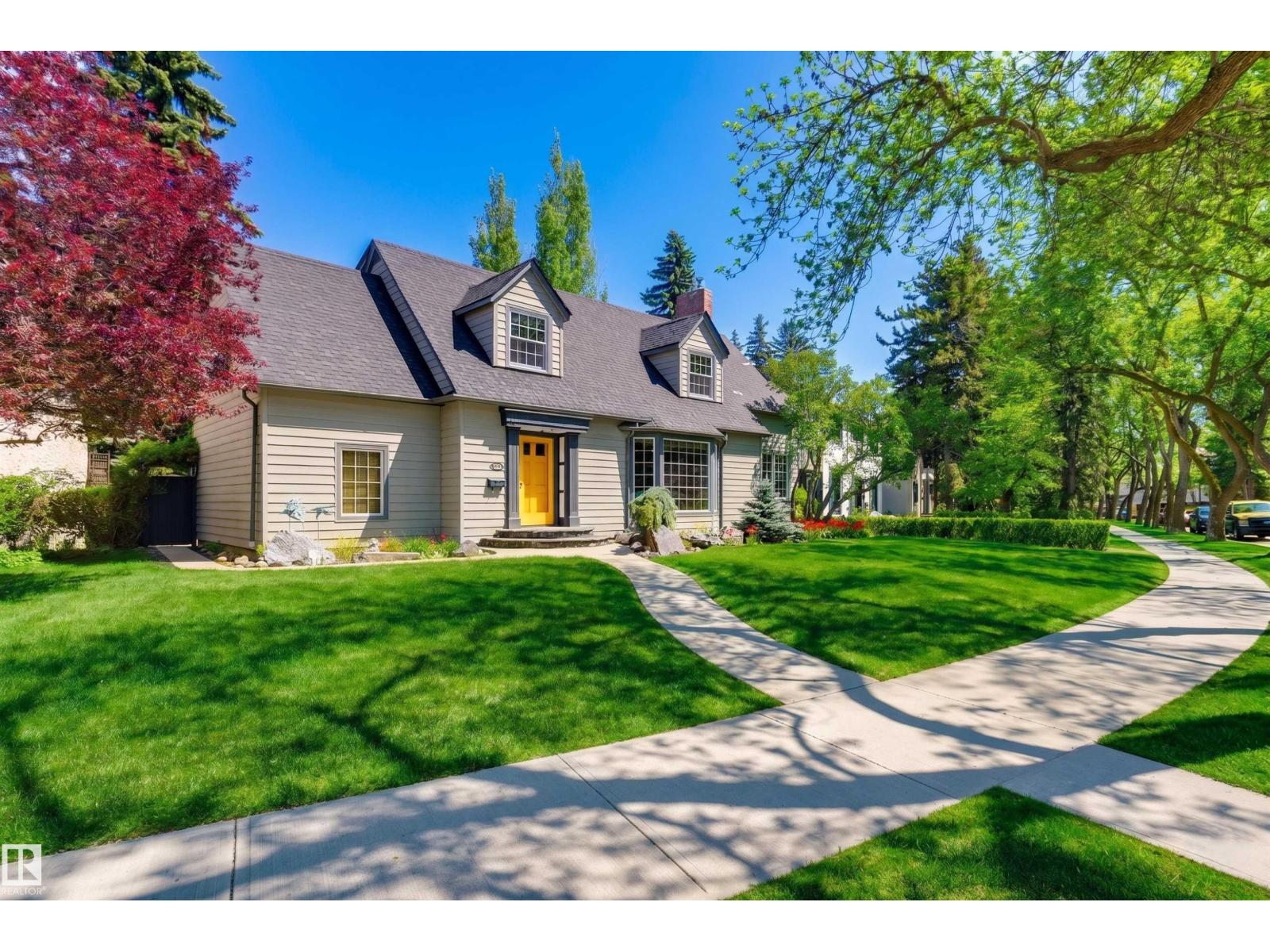 106 ST GEORGE'S CR NW - 3