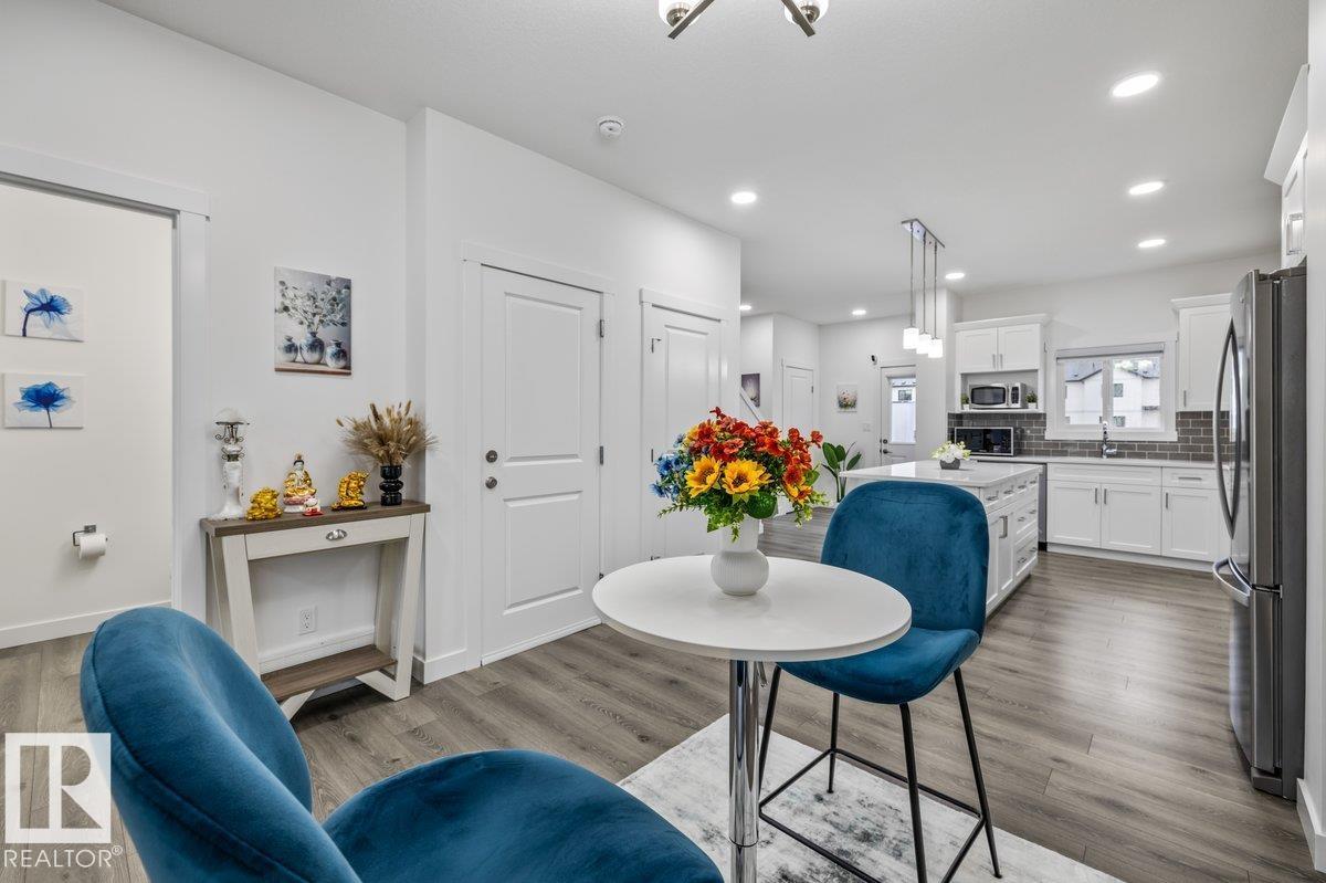 9307 221 ST NW - 11