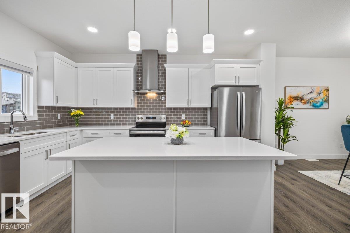 9307 221 ST NW - 13