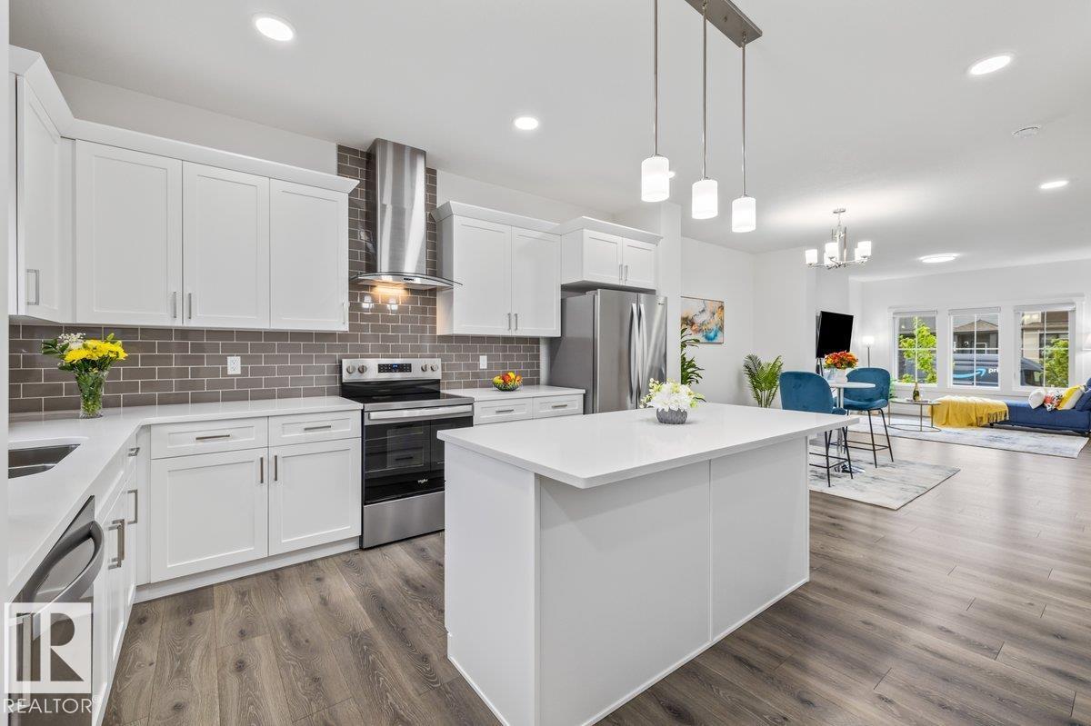 9307 221 ST NW - 15