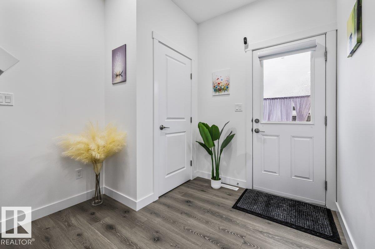 9307 221 ST NW - 20