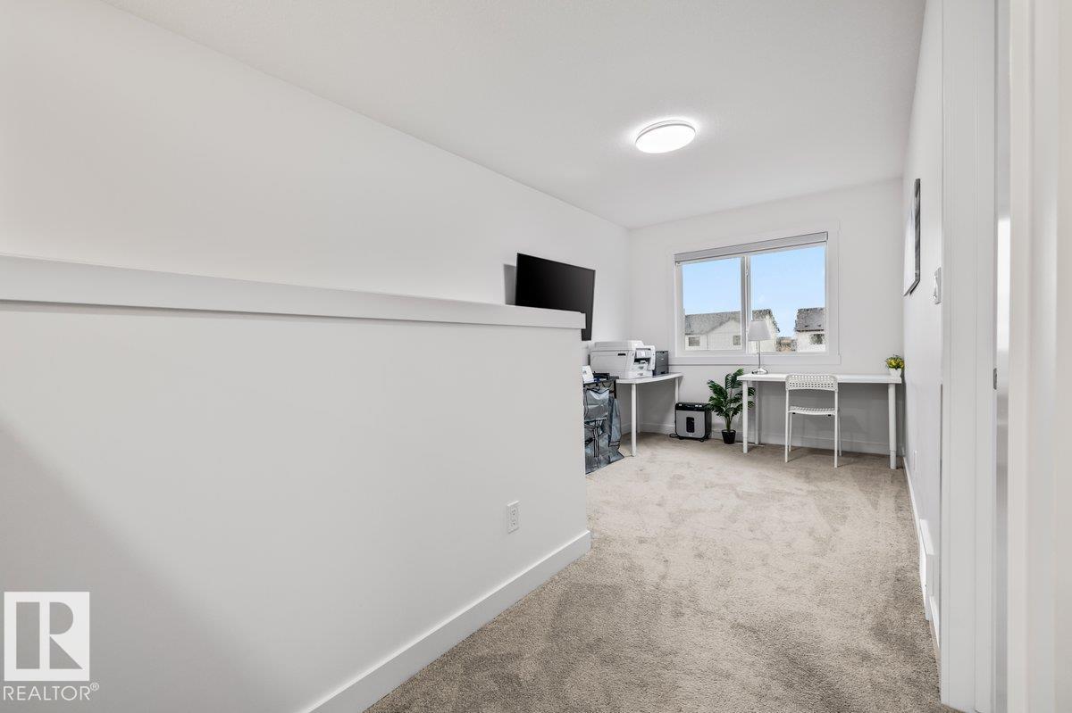 9307 221 ST NW - 23