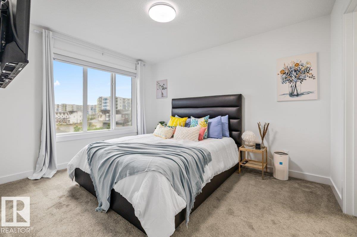 9307 221 ST NW - 25
