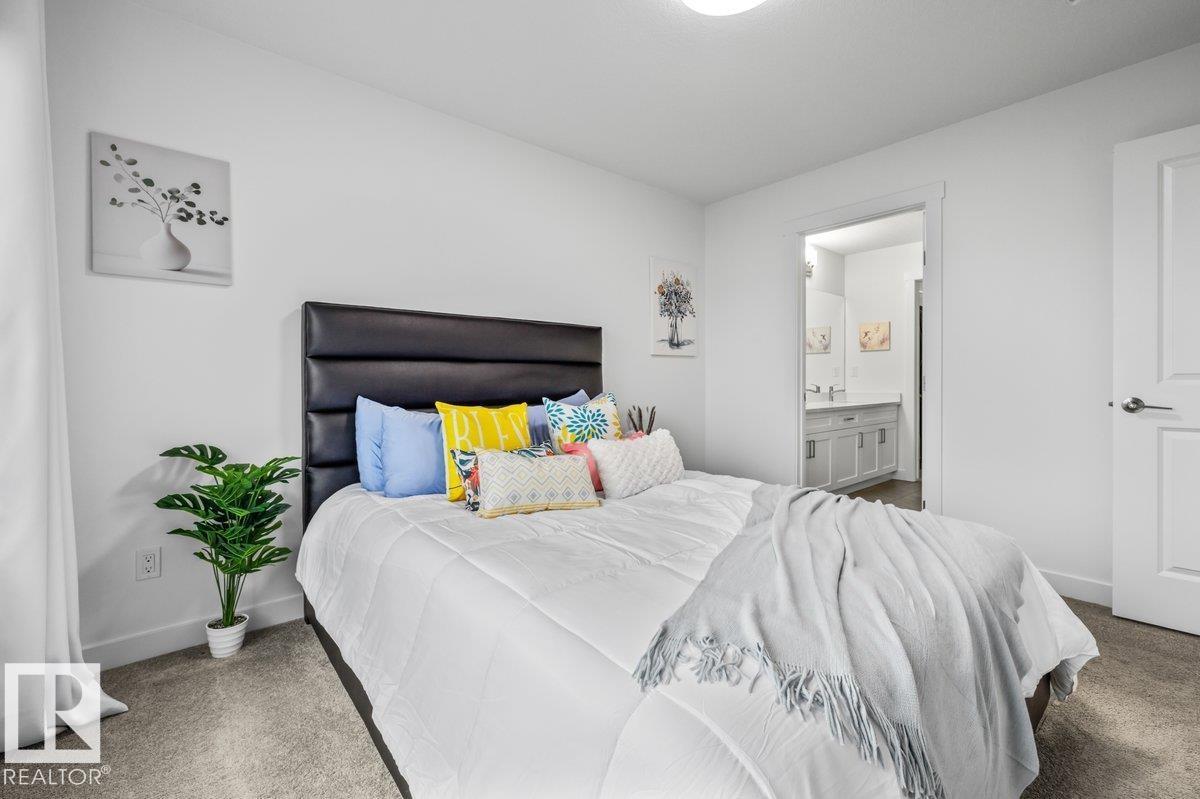 9307 221 ST NW - 27