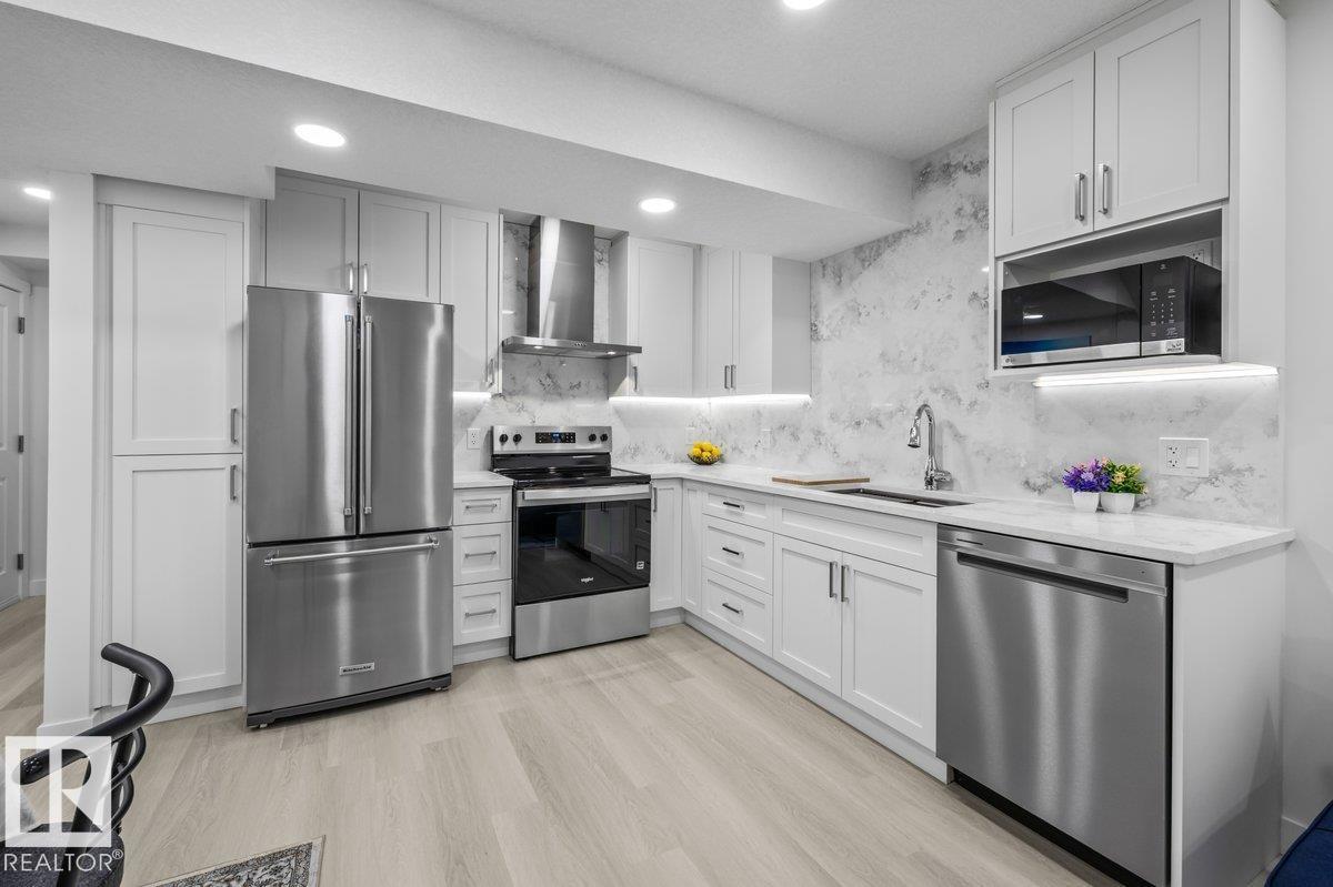 9307 221 ST NW - 38