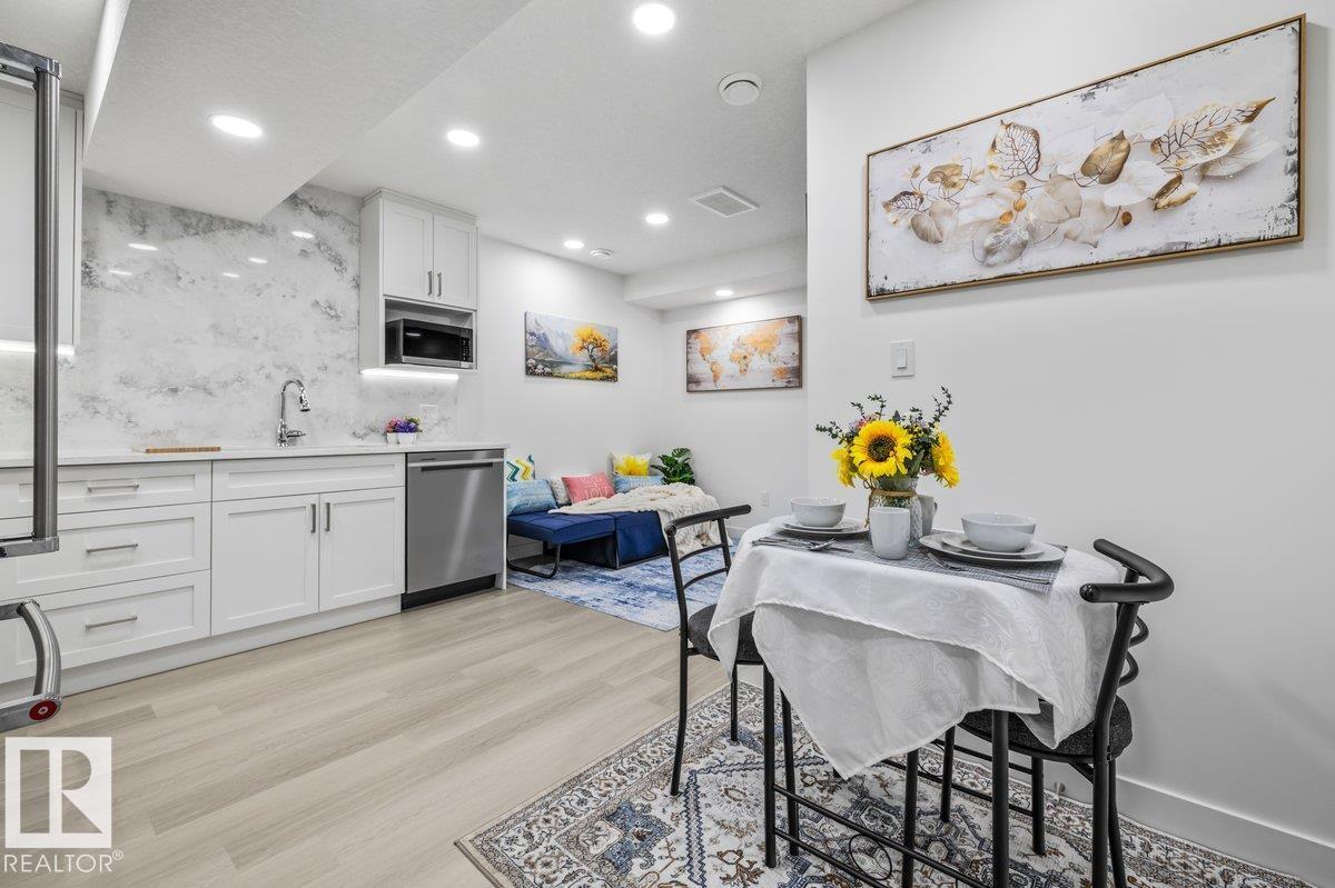 9307 221 ST NW - 41