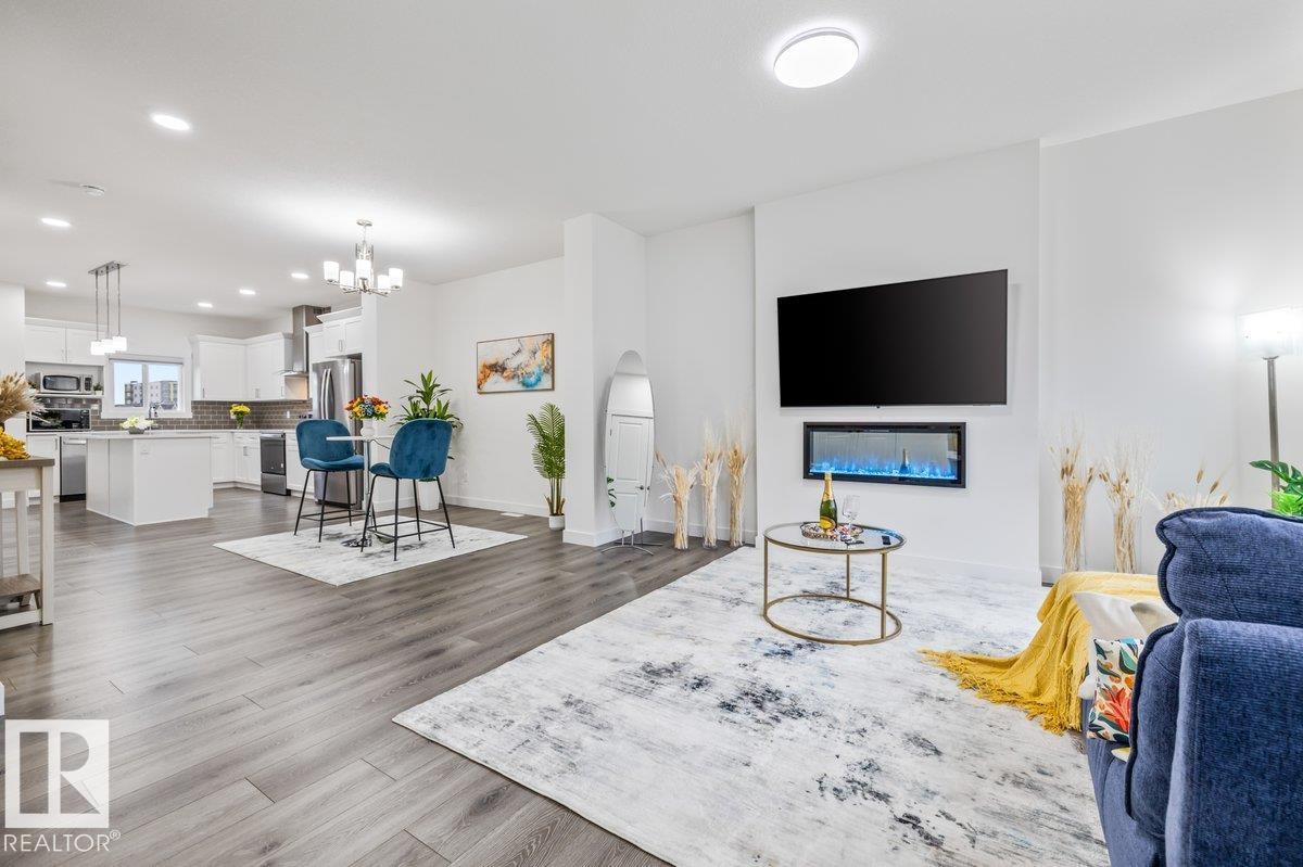 9307 221 ST NW - 5