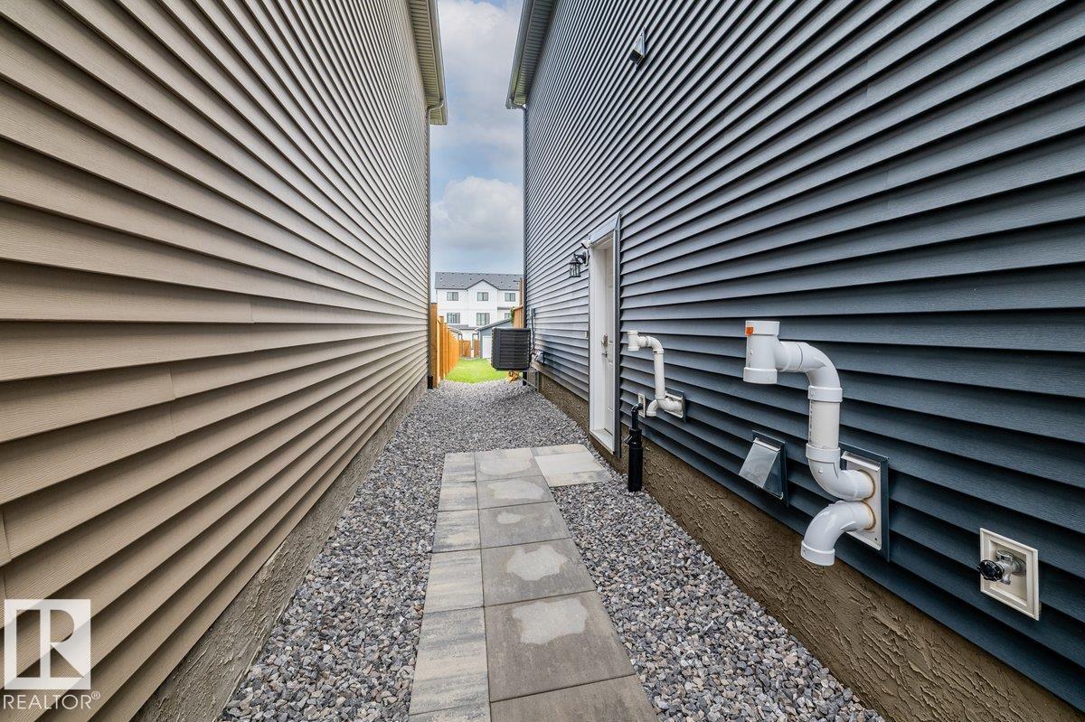 9307 221 ST NW - 55